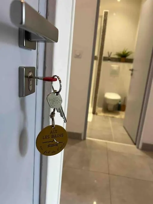 Le XV Au Coeur De La Ville Aix-les-Bains Apartment