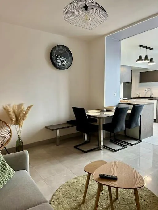 Le XV Au Coeur De La Ville Aix-les-Bains Apartment