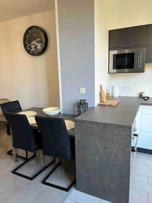Apartment Le XV Au Coeur De La Ville Aix-les-Bains